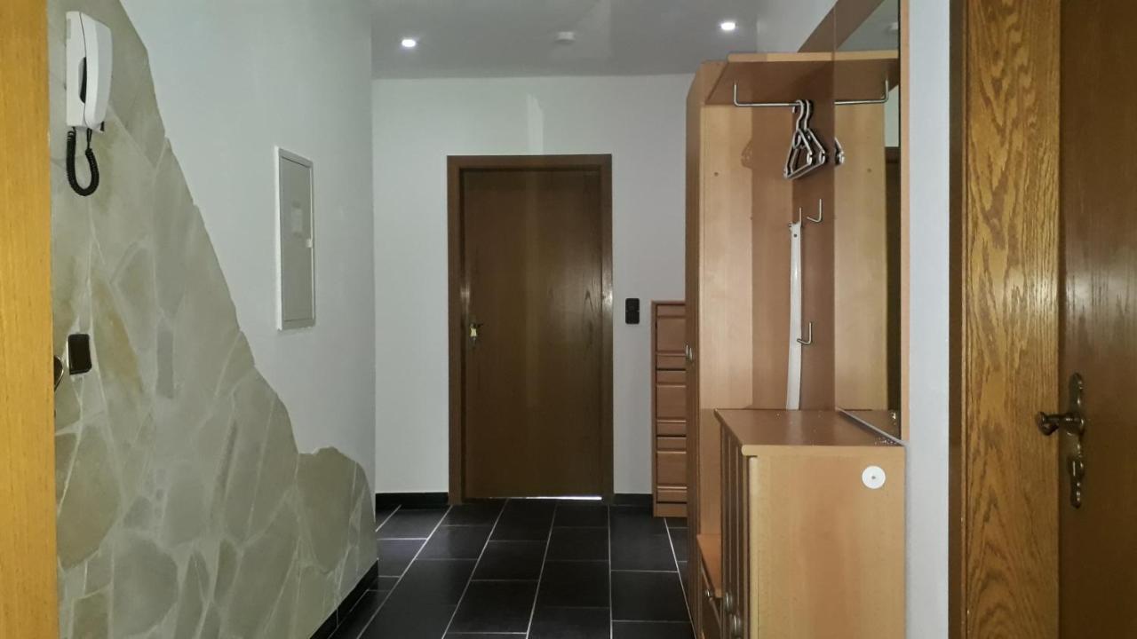 Deichsel Apartment *